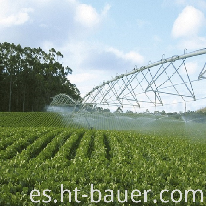 Large Farm Center Pivot Irrigation System2